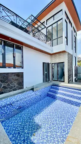 ADA KOLAM RENANG Rumah Mewah 2,5 Lantai Perum Delta Mandala Gedangan