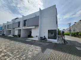 Villa lebar 12m dengan perabot komplek habitat sunggal kota medan
