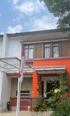 Jual Cepat & BU Rumah Sudah Renovasi Nusaloka dekat Exit tol BSD