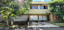 Dijual Rumah di Komplek Velodrome Cimahi, Cocok untuk Ruang Usaha