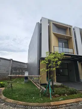 Rumah 2 lantai full furnished di tanah kayu bsd