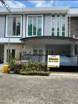 Jual Rumah 2 lt Dharma Regency