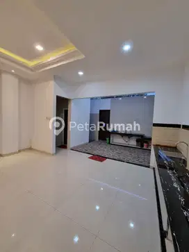 Jual Rumah Komplek Griya Riatur (LUX)