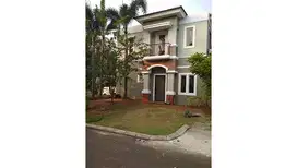 Rumah Hoek Pondok Hijau Golf Cluster Garnet. Gading Serpong