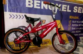 Sepedah untuk usia anak 5 sampain8 tahun