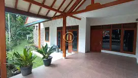 Rumah Lama Terawat Di Sukaluyu Dekat Cikutra Cubeunying Cigadung