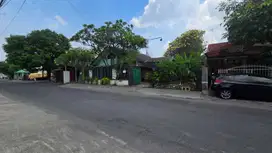 Rumah Bagus Nuansa Etnik Kayu Jati di Karangasem Laweyan Solo