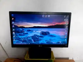 Monitor LG 20 inch 1600x900 port vga
