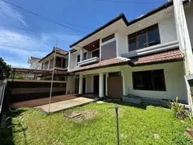 Langka, Rumah Terusan Karang Tineung 2 Lantai Di Sayap Pasteur Bandung