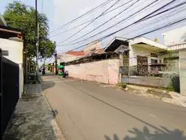 Rumah tua Murah di Tebet Jakarta Selatan