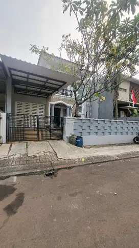 Rumah siap huni di Bsd Puspita Loka Serpobg Tangsel
