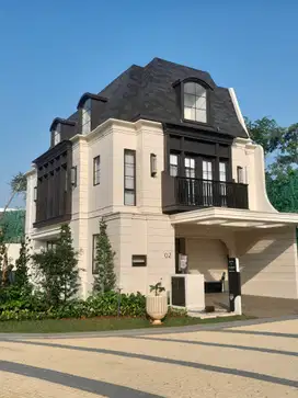 Rumah megah luxury lingkungan yg sudah asri di lippo cikarang