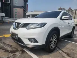NISSAN XTRAIL 2016 MATIC 2.5 PUTIH (PAKET KREDIT PALING TERMURAH)