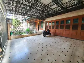 Dijual rumah Luas 428m2 di Gudang Peluru Tebet