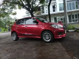 Datsun go special version, warna merah,tahun 2017