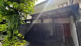 Rumah Terawat di Jl Kerinci VIII Lokasi Strategis Area Tenang