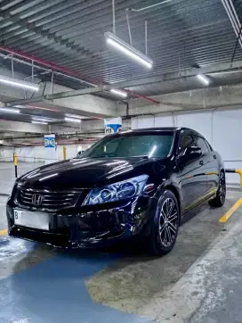 Honda Accord VTIL AT 2010 Hitam Super Istimewa