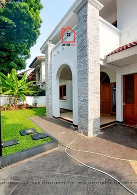 RUMAH LAMA BAGUS SIAP HUNI PONDOK INDAH JAKARTA SELATAN