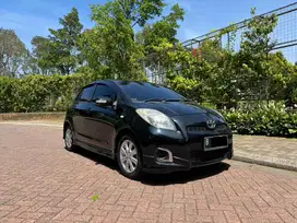 Yaris E a/t 2012 low km! CBU