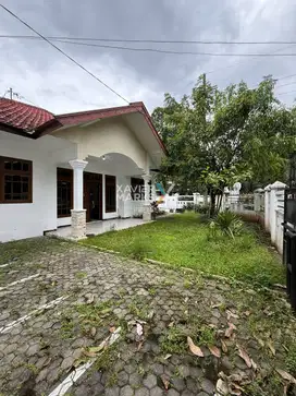 Disewakan Rumah Posisi Hook Di Jalan Buah-Buahan  Klojen Kota Malang