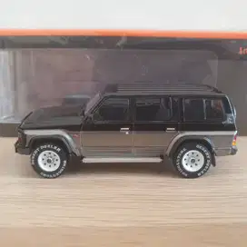 Shadow Pro 450 Nissan Patrol 1/64 (Y60, Y-60, Black Silver, Hitam Abu)