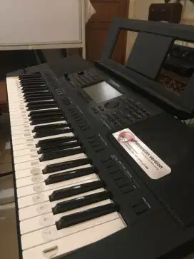 Keyboard Yamaha PSR SX900