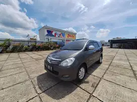 Toyota Kijang Innova 2011 Bensin