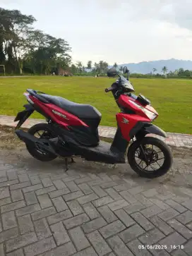 Vario 125 plat B