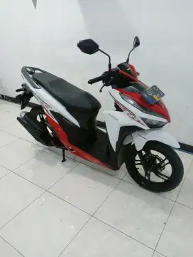 Honda New Vario 150 Keyles Putih Merah