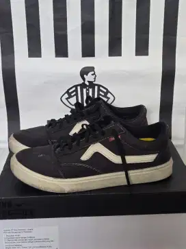 Sepatu Casual Sz 44