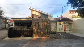 Rumah Jogja, BONUS  sofa, meja tv dan meja makan