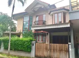 Dijual Rumah Bagus Full Furnished, Hook, Bintaro