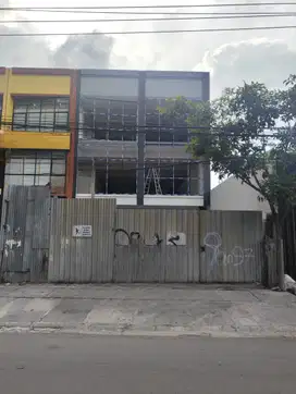 Disewakan 2ruko jejer kedung cowek, dekat suramadu