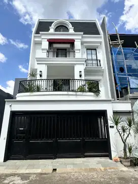 Permata Buana 144 m2 Ada lift 3,5 Lantai