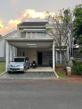 Di jual rumah dalam Cluster The Castila