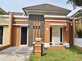 Rumah 1 LT (8x20) di Cluster Cempaka Suvarna Sutera Tangerang 1K900046