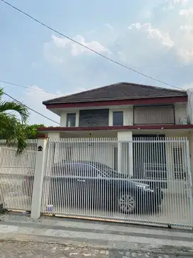 Rumah Siap Huni Furnished di Graha Royal Kebraon
