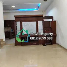 DIJUAL VILLA KOMP CEMARA ASRI JLN CHERRY
