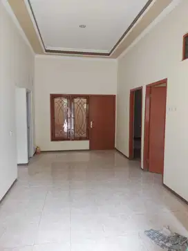 Disewakan Rumah Permata Safira Regency Lidah Kulon, Surabaya