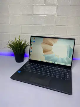 LAPTOP MSI MODEREN 14 E1403