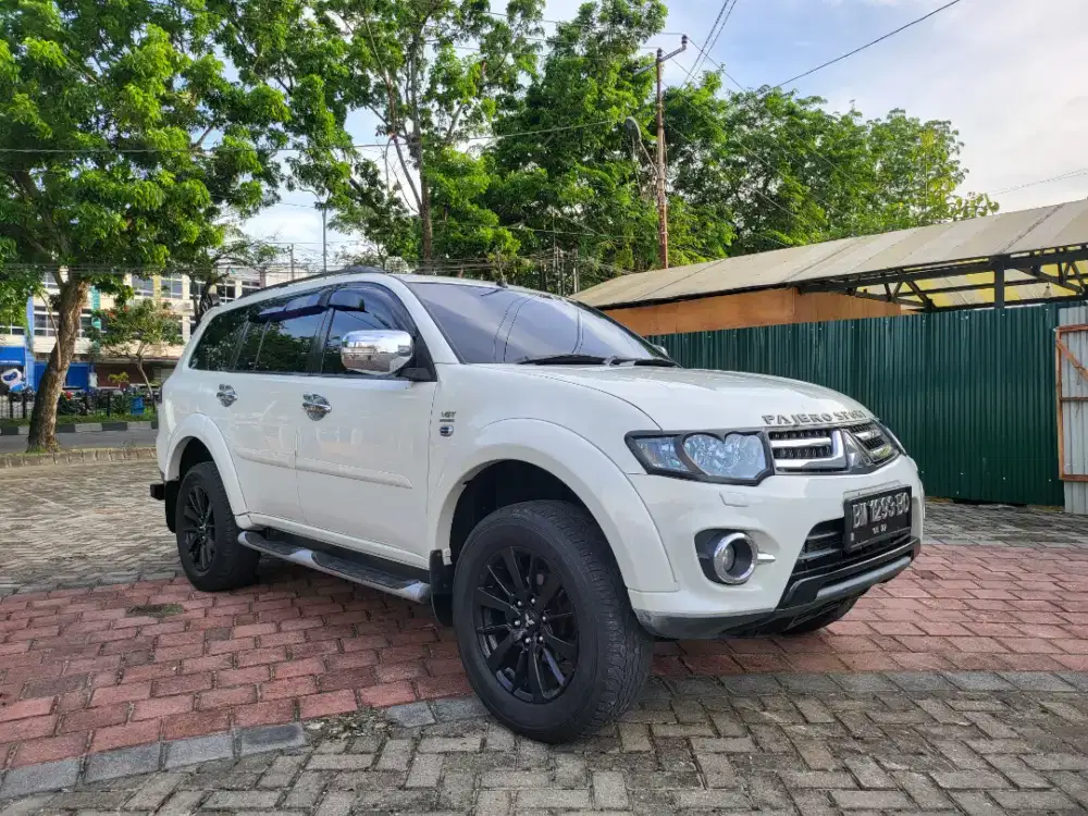 MITSUBSHI PAJERO DAKAR A/T 2014