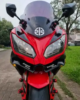 Dijual Motor Kawasaki Ninja 250FI Tahun 2013