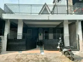 Di jual rumah di taman viktoria sentul city