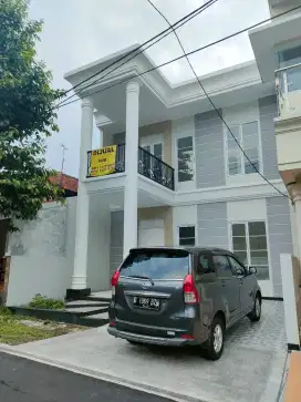 Di jual rumah murah di sentul city