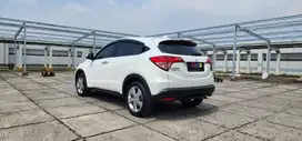 Honda HR-V  E AT 2015 Bensin