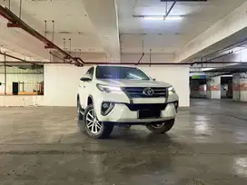 Toyota fortuner 2.4 vrz diesel at non trd nik 2019 low odo 50 ribuan