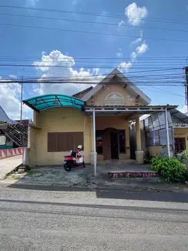 RUMAH 0 JALAN RAYA WAGIR GONDOWANGI MALANG COCOK UNTUK USAHA