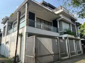 Rumah HOOK 3 Lantai Sayati Bandung Jual Cepat