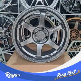 Rays Volk Racing Original 
Ring 15 Lebar 7 Pcd. 4x100 ET. 40
