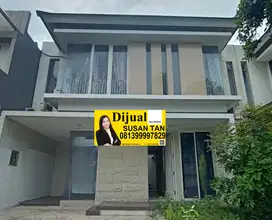 Rumah siap huni bagus taman puspa raya citraland surabaya barat